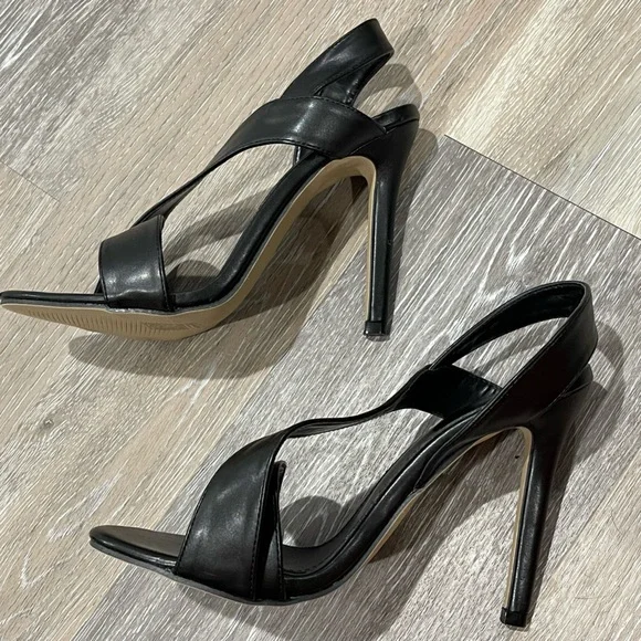 Black sling back heels - Picture 5 of 5